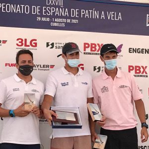 Oriol Mahiques del Club Nàutic de Sitges campió d’Espanya de Patí a Vela sènior.