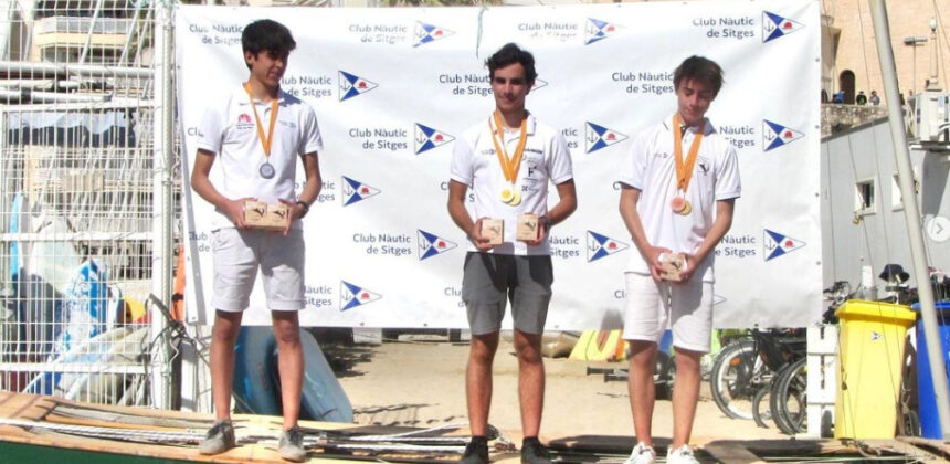 Èxit rotund dels nostres regatistes al Campionat de Catalunya de Patí a Vela Júnior.